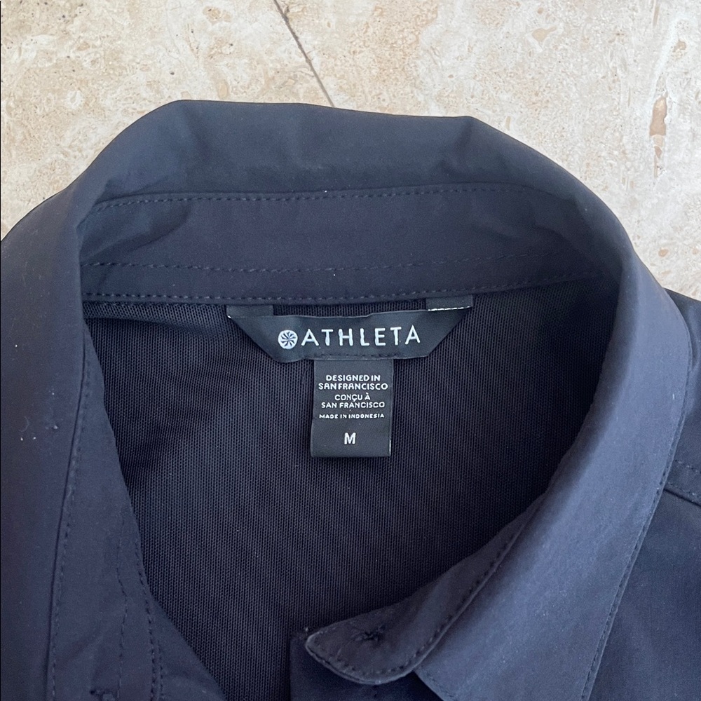 Athleta Dark Short Sleeve Shirt - Picture 2 of 4